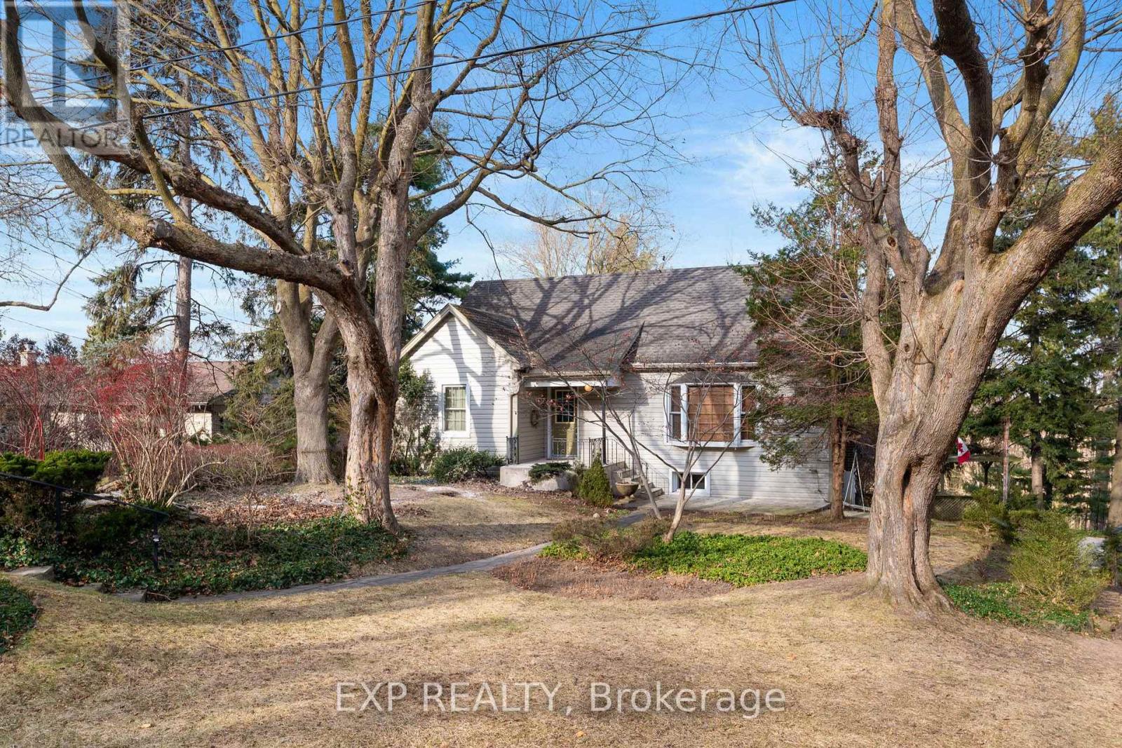 2052 YORK ROAD - 3