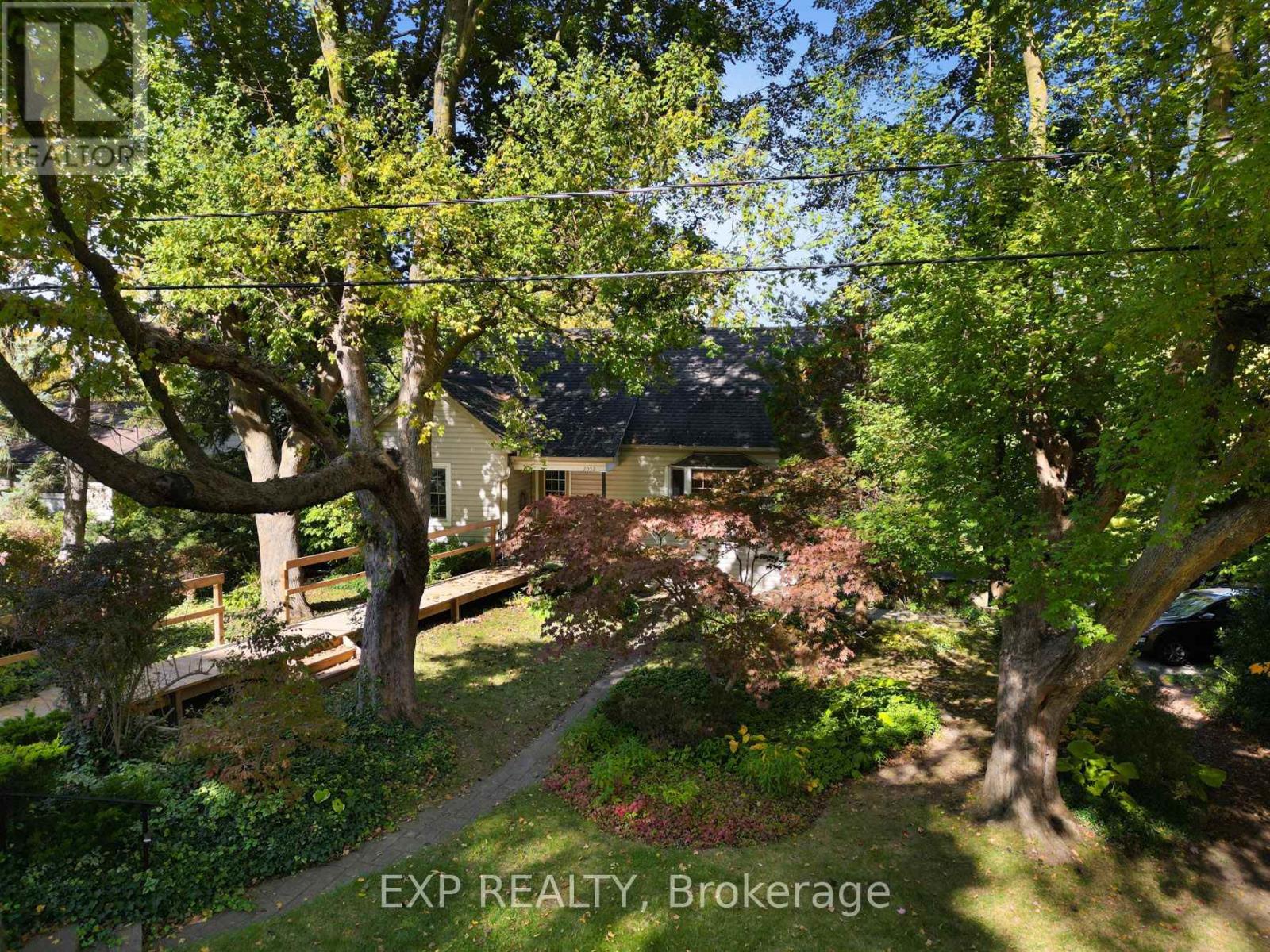 2052 YORK ROAD - 39