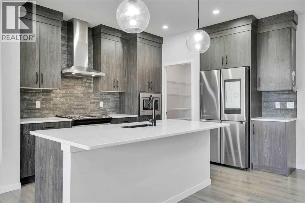 1014 Bayview Rise SW - Image 14