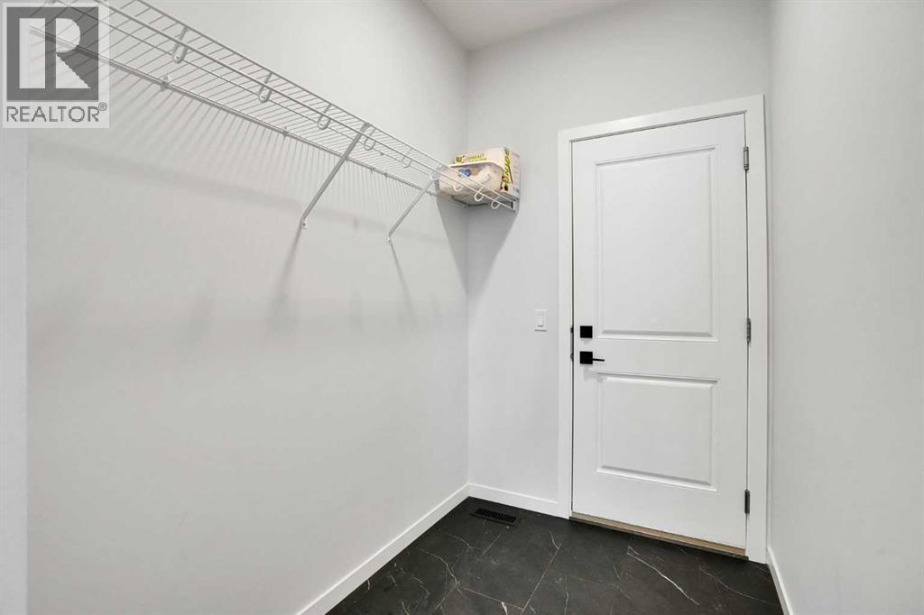 1014 Bayview Rise SW - Image 21