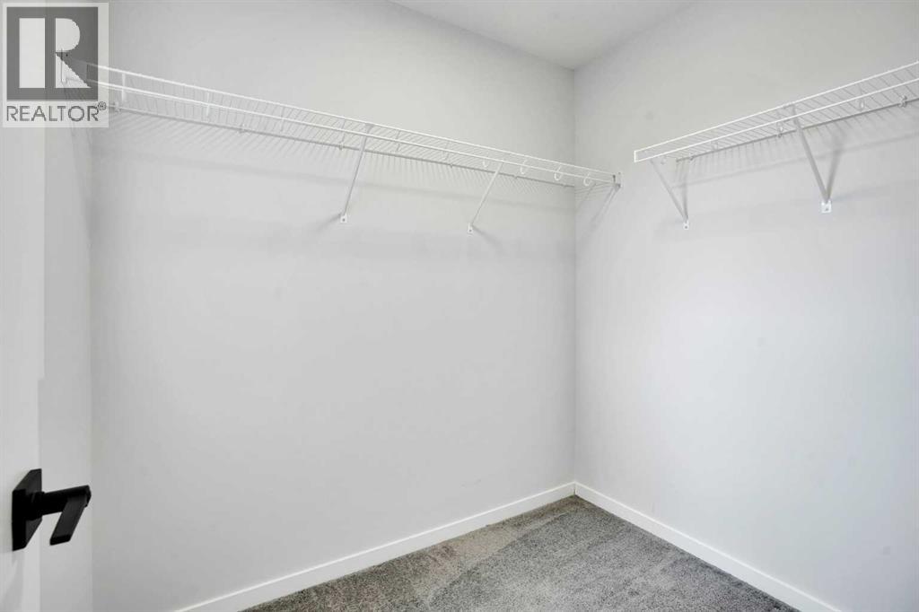 1014 Bayview Rise SW - 38