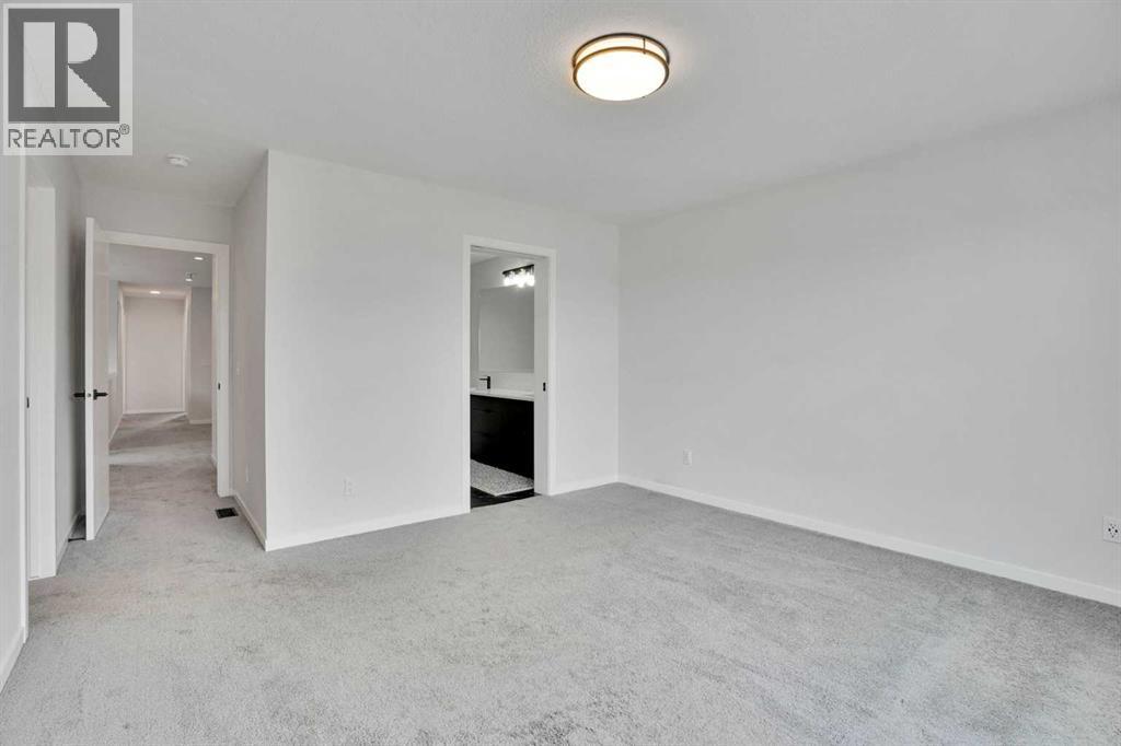 1014 Bayview Rise SW - Image 35