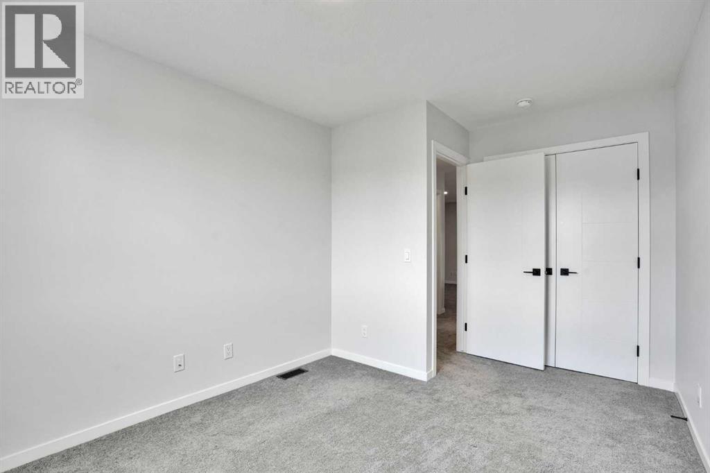 1014 Bayview Rise SW - 27