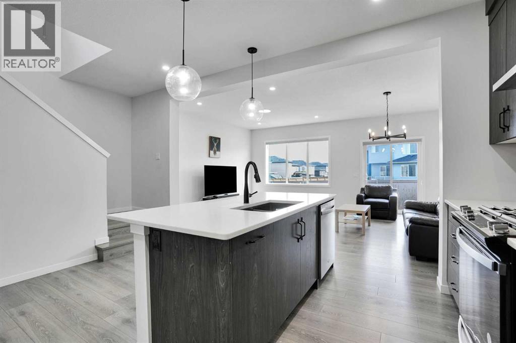 1014 Bayview Rise SW - 17