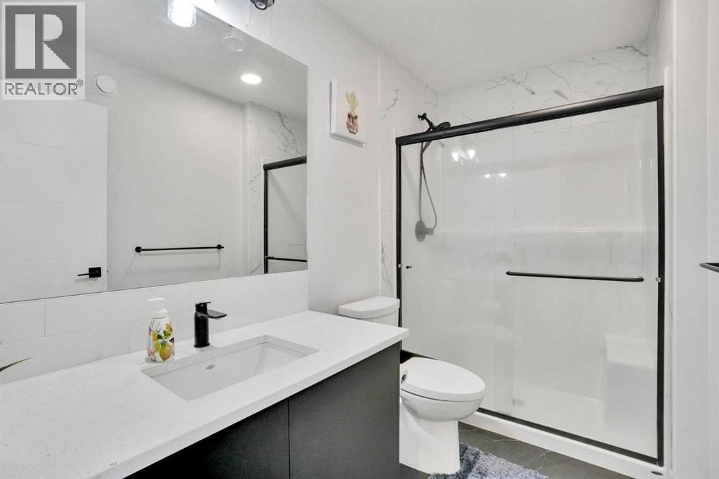 1014 Bayview Rise SW - Image 28