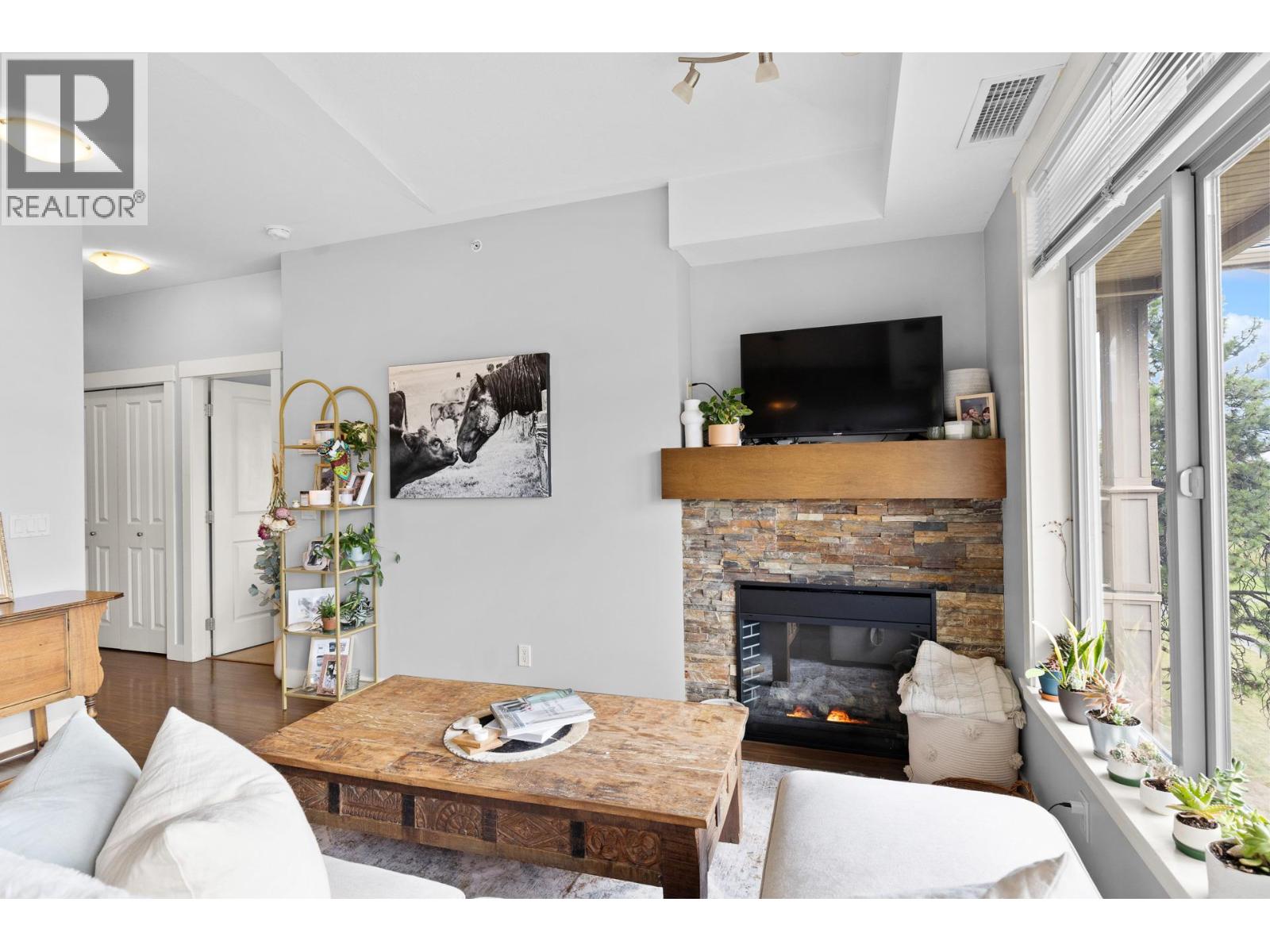 #412 3533 Carrington Road - Image 11