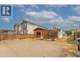 553 Papineau Street, Penticton, BC V2A4X6 Photo 25