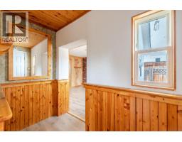553 Papineau Street, Penticton, BC V2A4X6 Photo 12