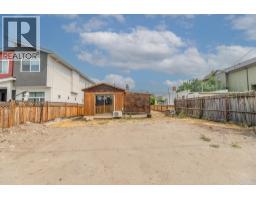 553 Papineau Street, Penticton, BC V2A4X6 Photo 26