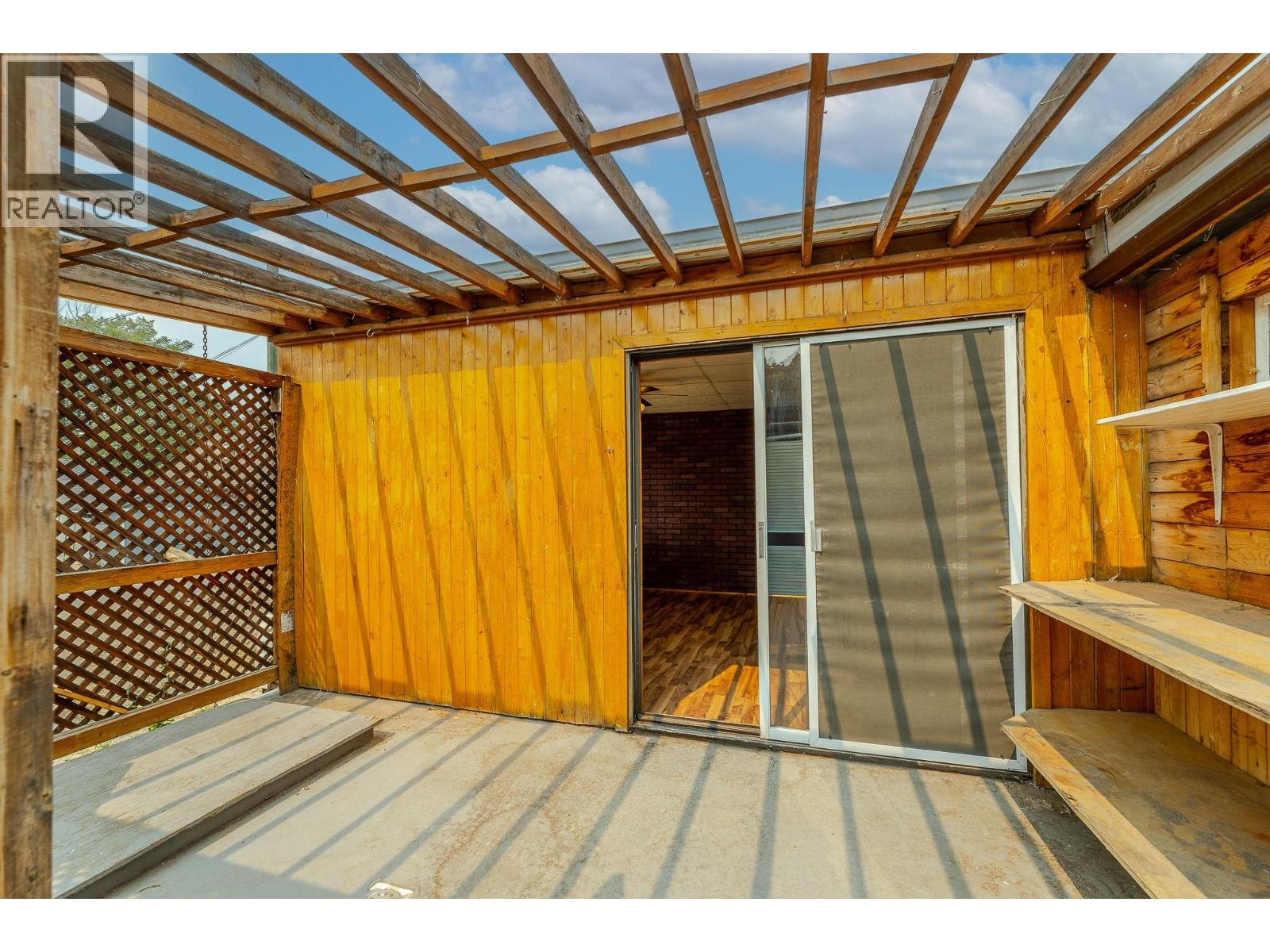 553 Papineau Street, Penticton