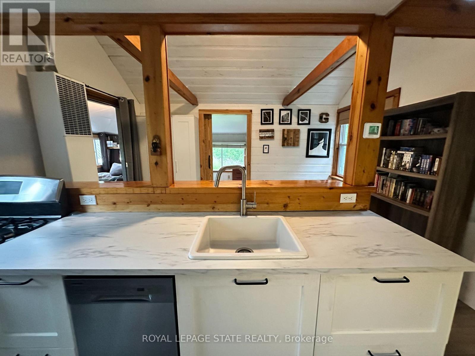 716 SANDY BAY ROAD - Image 15