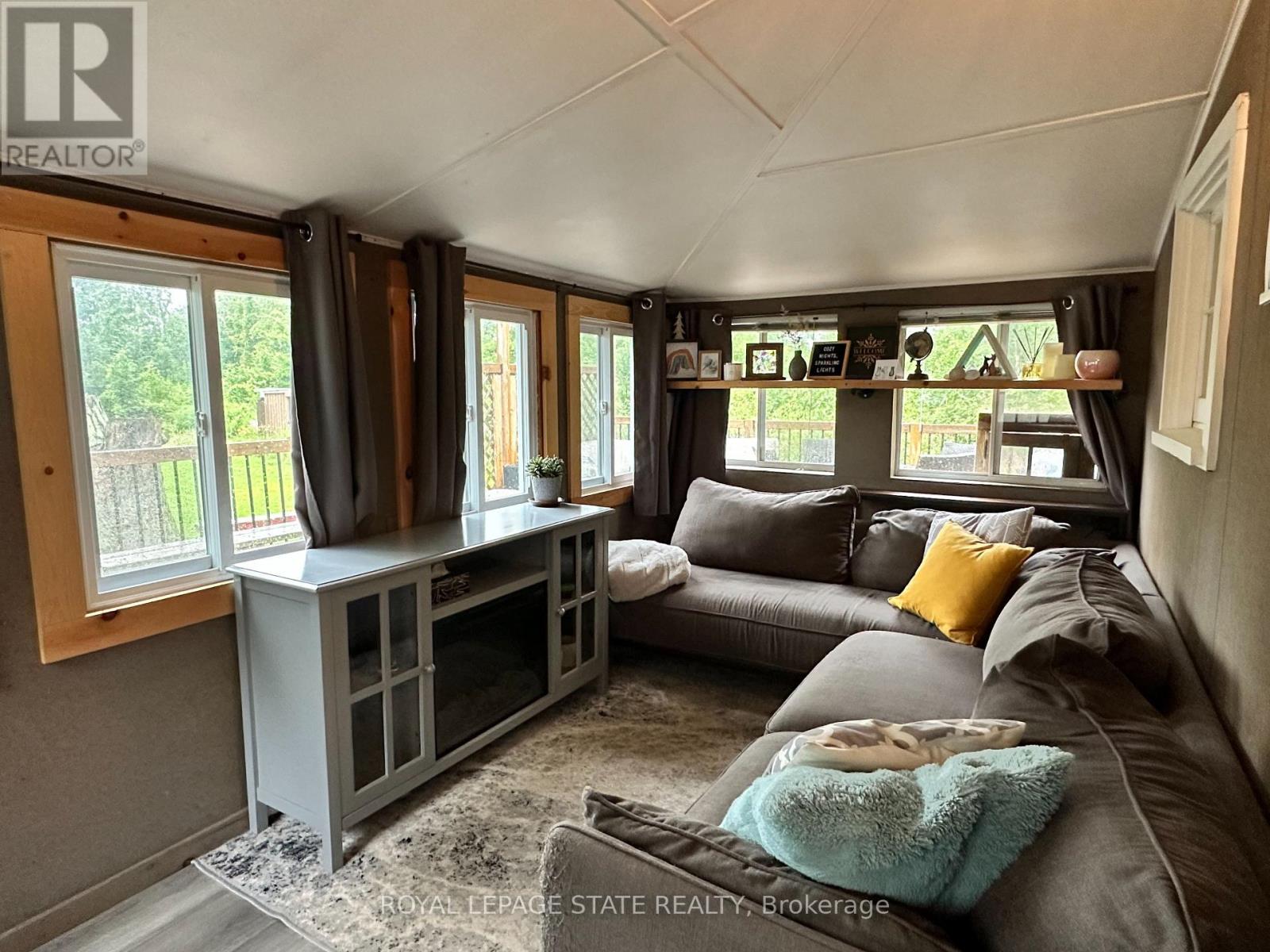 716 SANDY BAY ROAD - 8