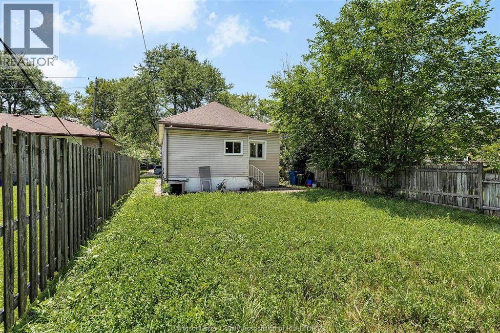 578 BROCK STREET - 30