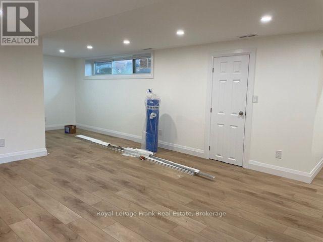 48 PARKSIDE DRIVE, Uxbridge — photo 2