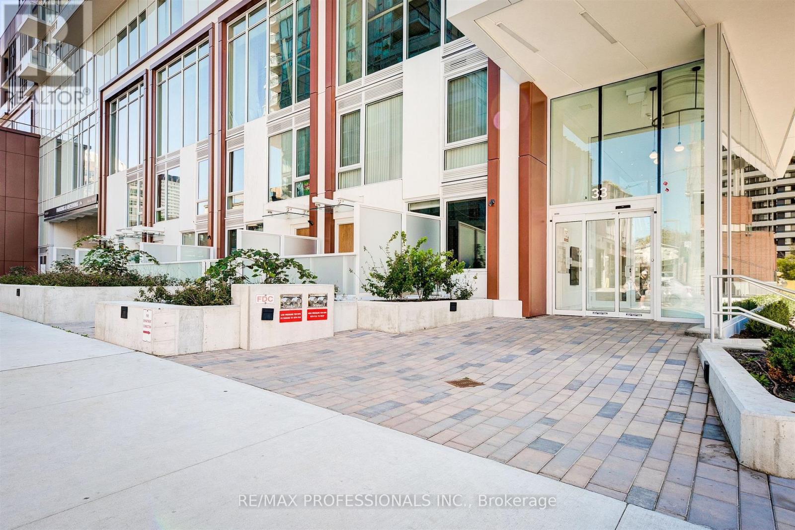 #1102 33 HELENDALE AVENUE - 4