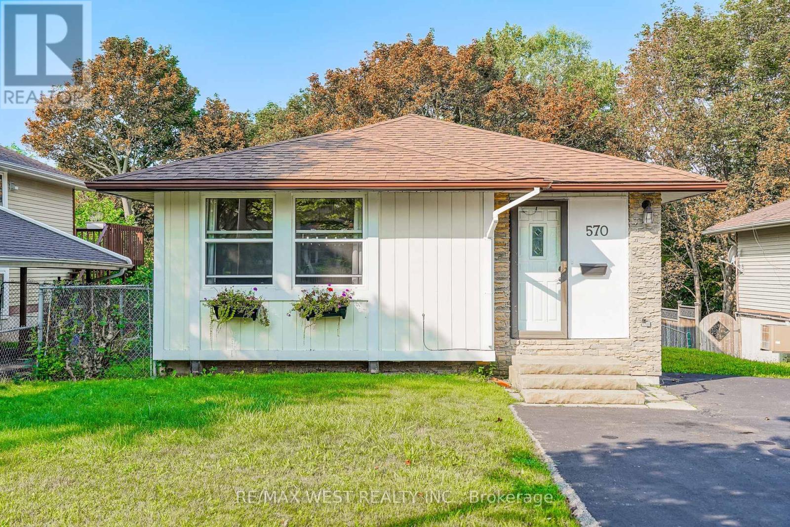 570 ANNANDALE STREET - 1