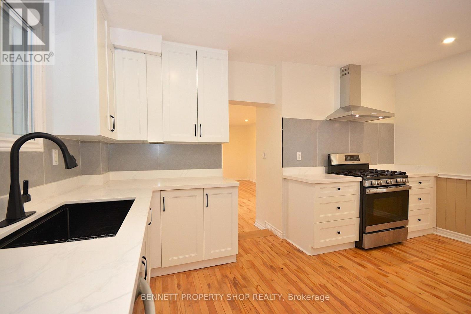 15 DANIEL STREET N - 13