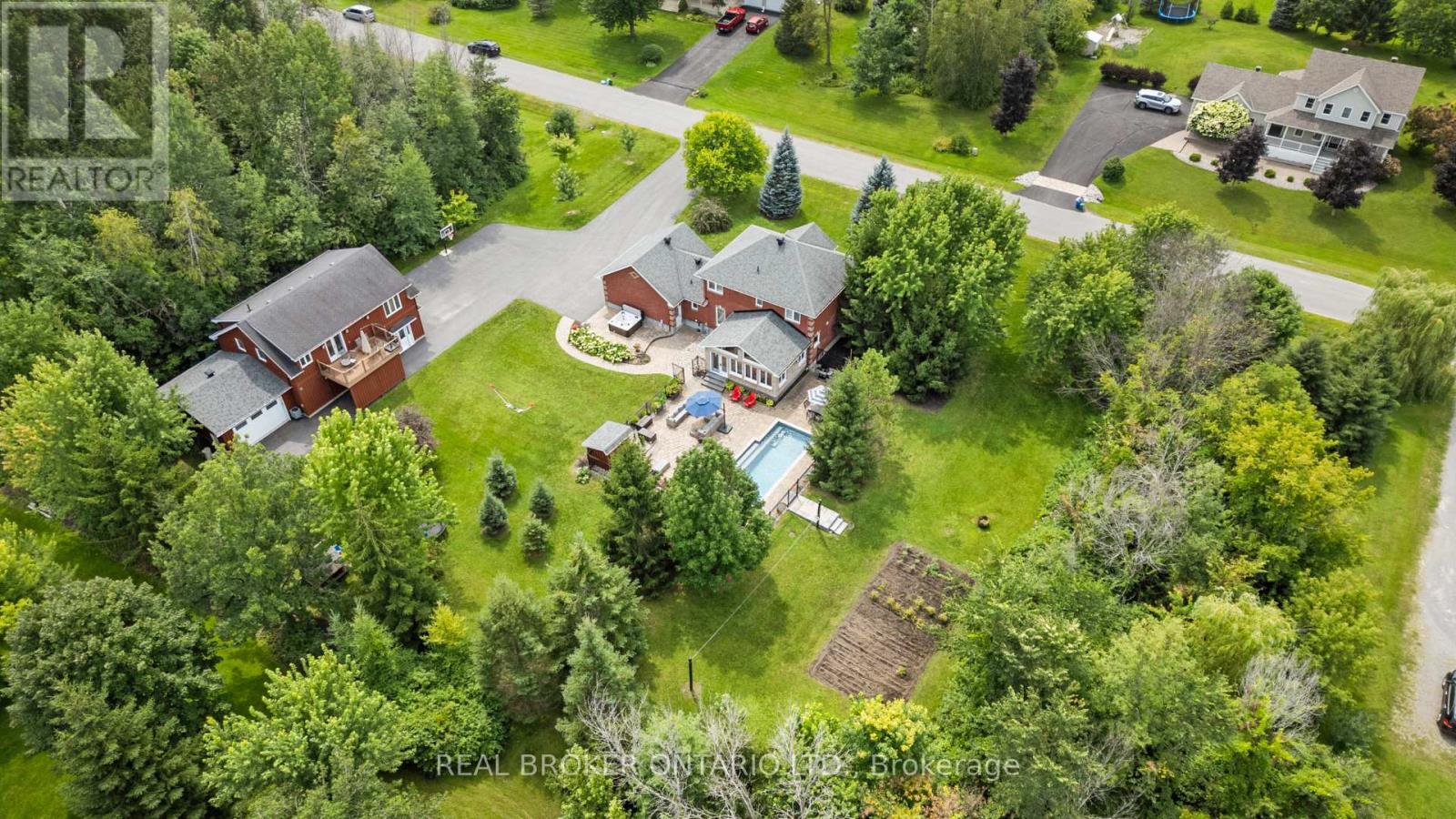 27 GARRISON DRIVE - 2