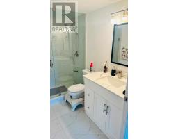 611 - 3 Ellesmere Street, Richmond Hill, ON L4B4N2 Photo 8