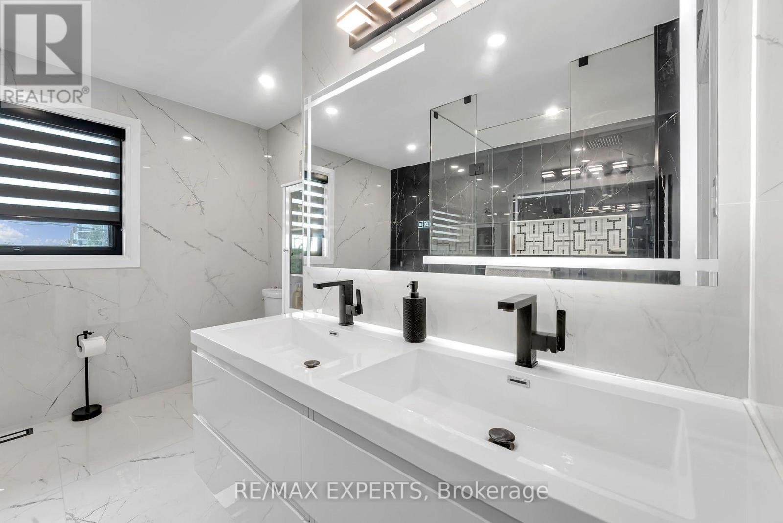 212 BORDEAUX DRIVE - 37