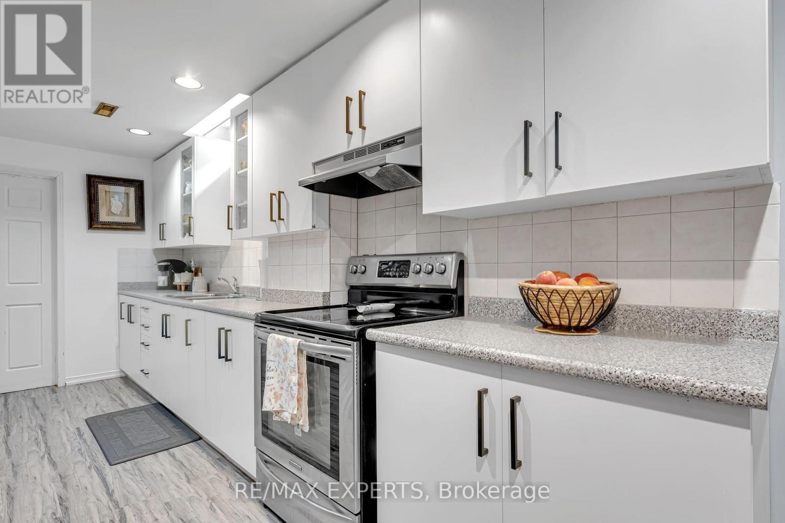 212 BORDEAUX DRIVE - 41