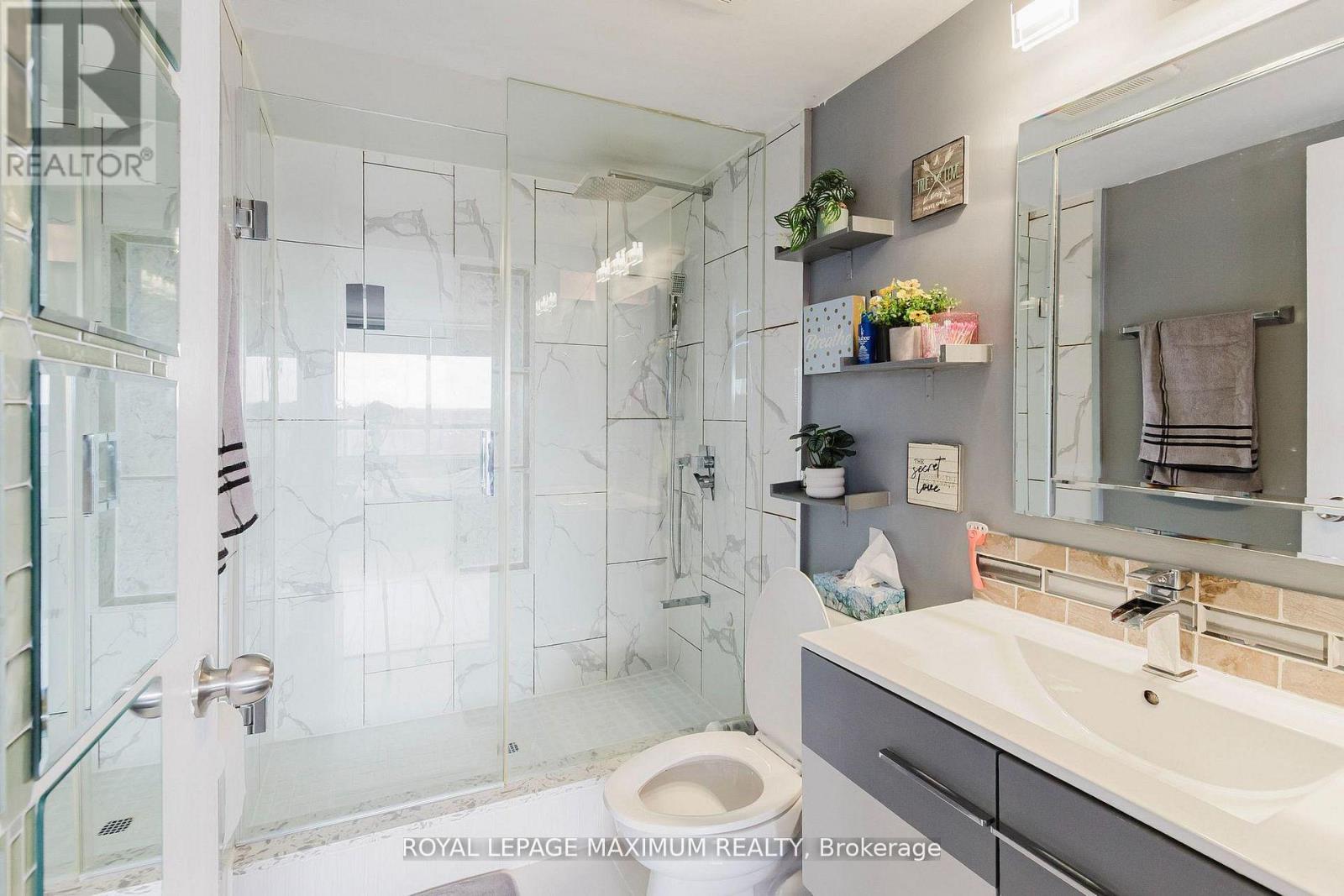 #1101 26 HANOVER ROAD - 28