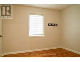 42 Kingsview Boulevard, Toronto, ON M9R1T8 Photo 14