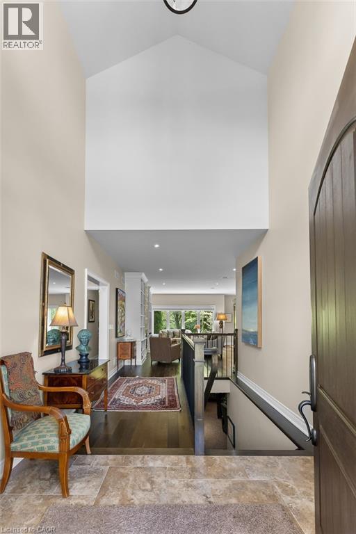 6 CREEKSIDE Drive - 4
