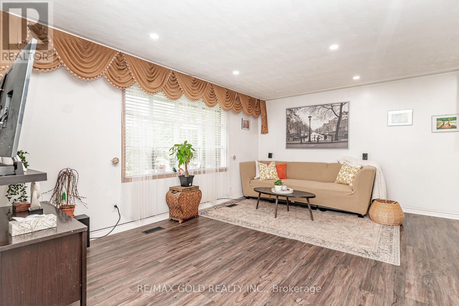 55 RAMBLEWOOD WAY - 6