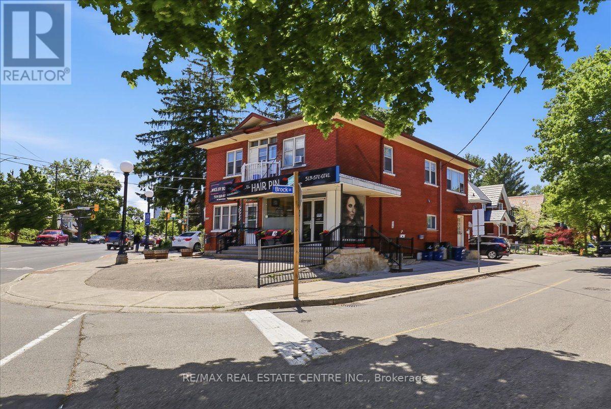 744 QUEEN STREET S - 2
