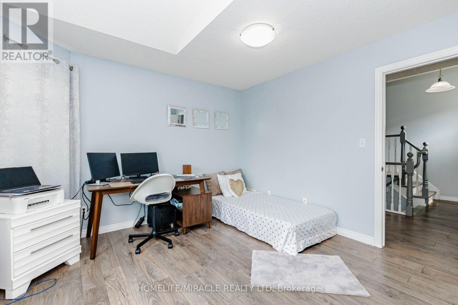 39 WASHBURN DRIVE - 24