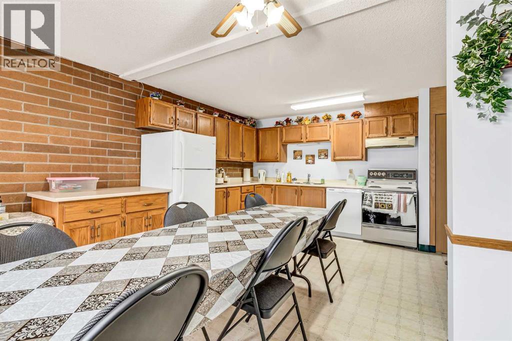 3090 15 Avenue Southeast - Photo 26