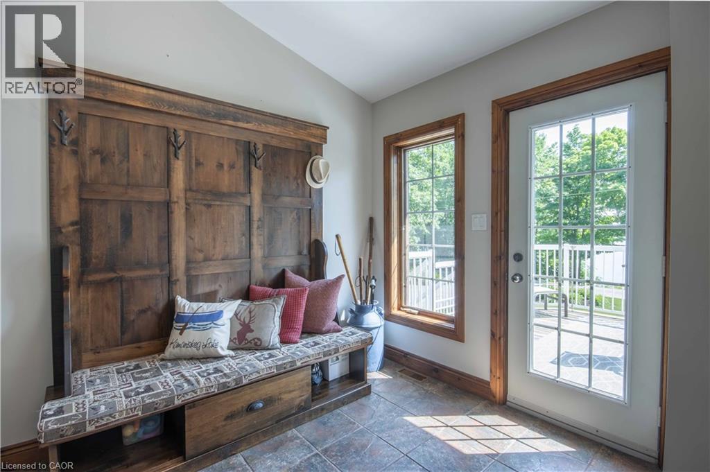 165 LAKESHORE Drive - 23