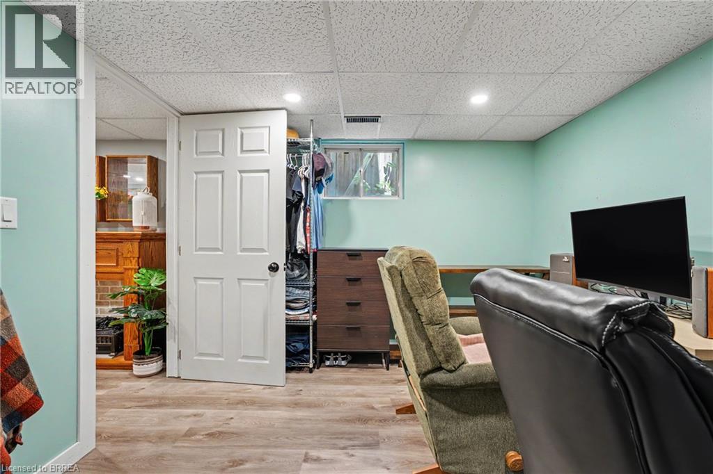 291 SHERIDAN Street - 23