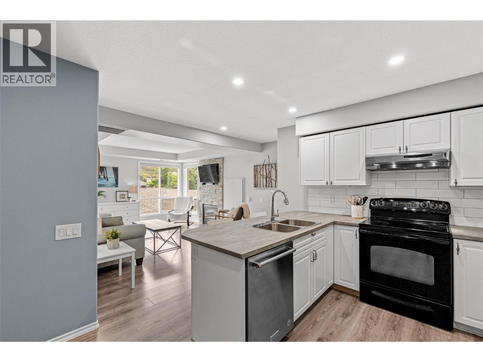 307 2425 Mount Baldy Drive, Kelowna