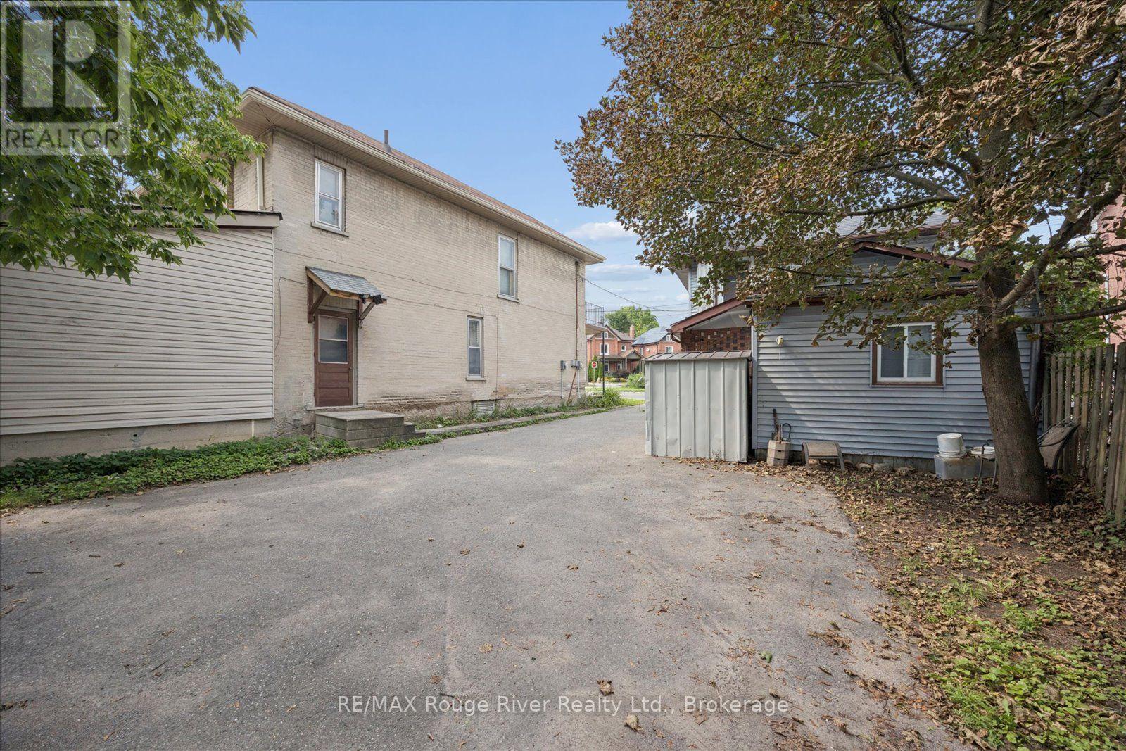 79 PARKHILL ROAD W - 26