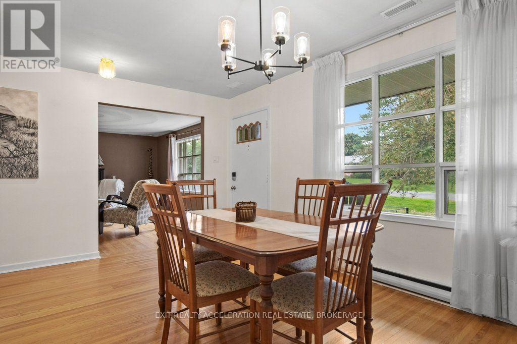 28 SOUTHCREST DRIVE - Image 11