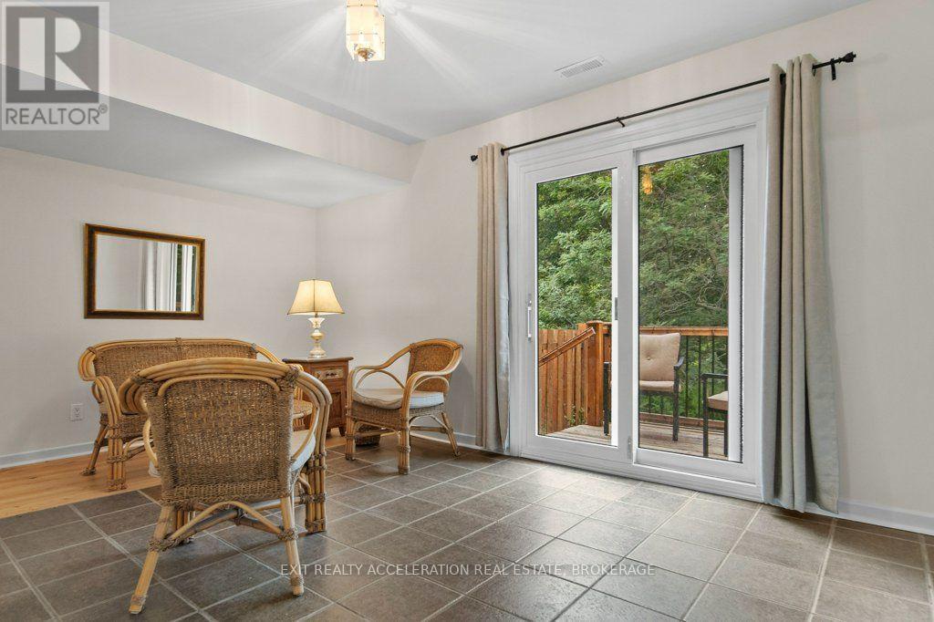 28 SOUTHCREST DRIVE - 15