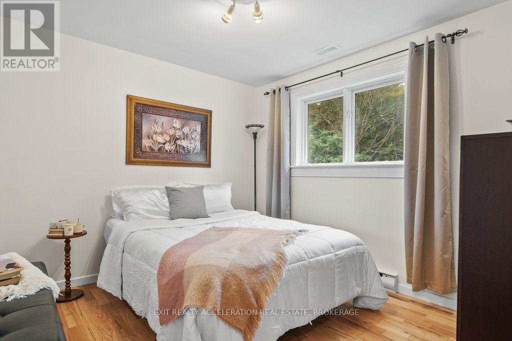 28 SOUTHCREST DRIVE - 18