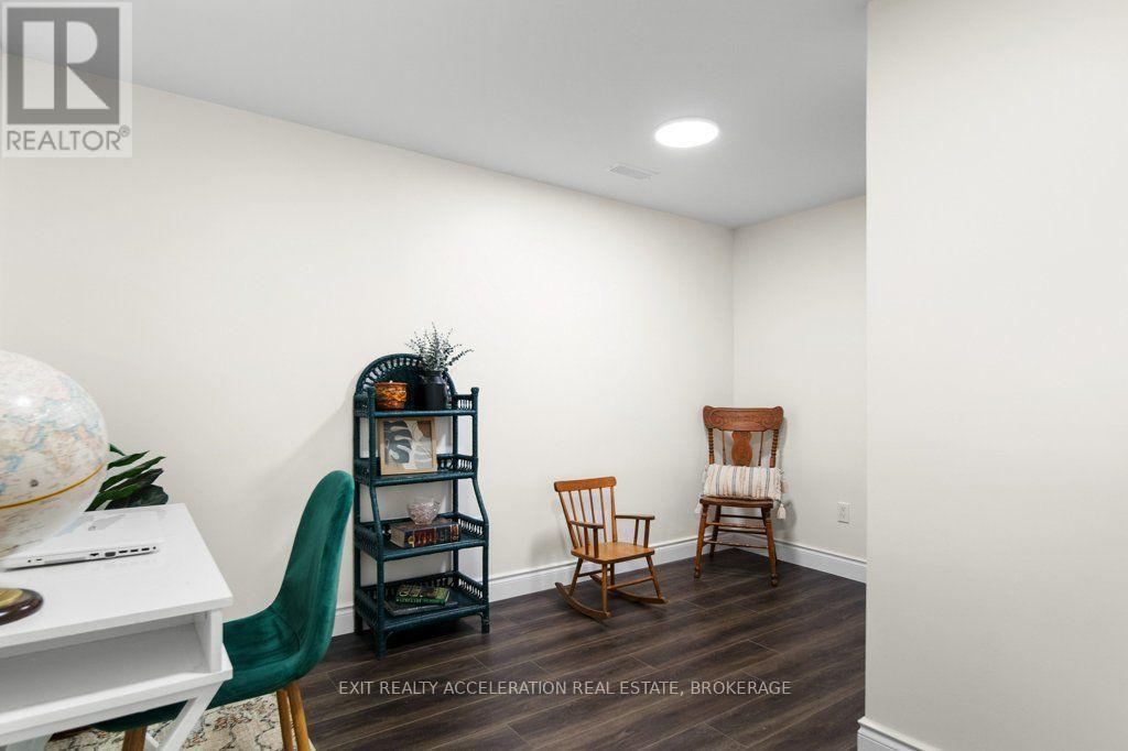 28 SOUTHCREST DRIVE - Image 27
