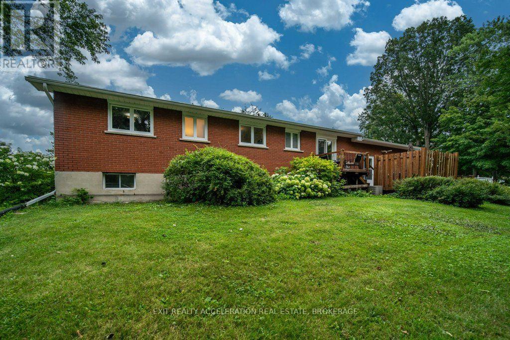 28 SOUTHCREST DRIVE - Image 30