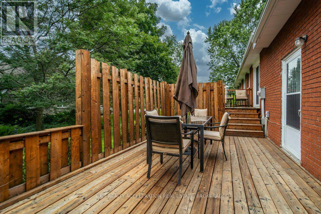 28 SOUTHCREST DRIVE - Image 34