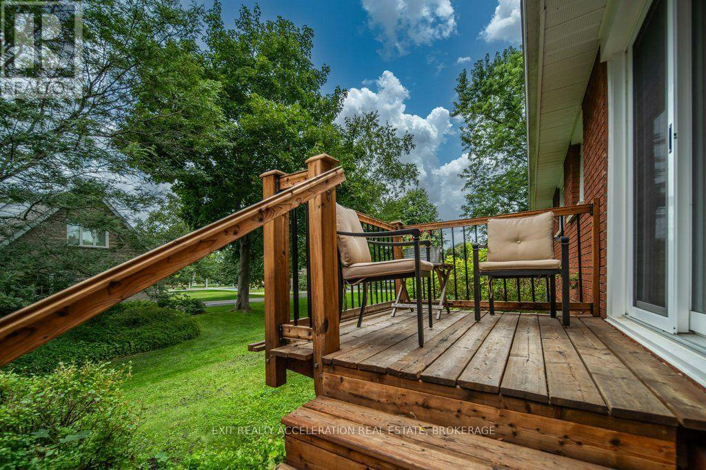 28 SOUTHCREST DRIVE - 35
