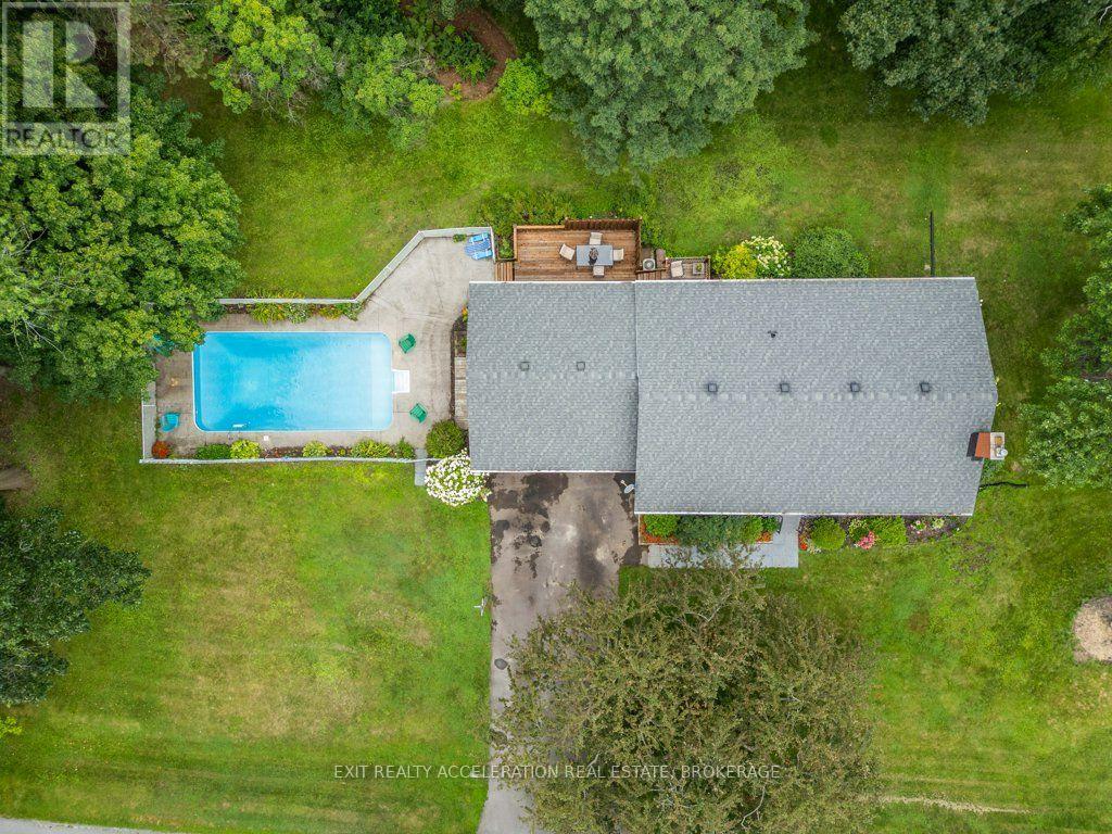28 SOUTHCREST DRIVE - 42