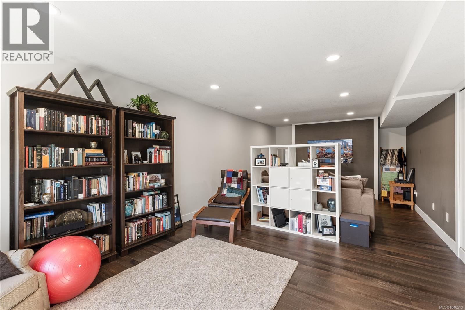 34 McLean St - 27
