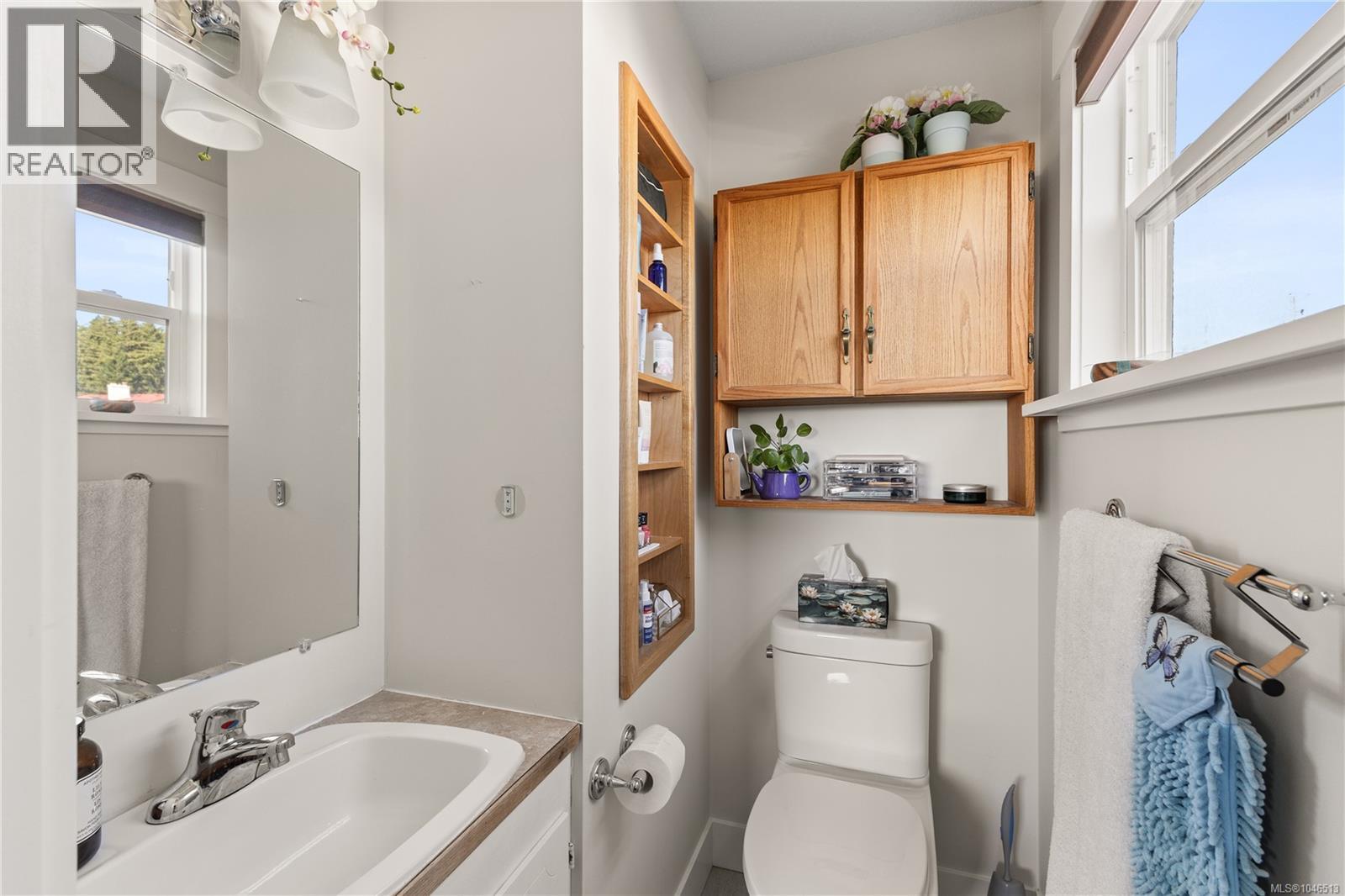 34 McLean St - 17