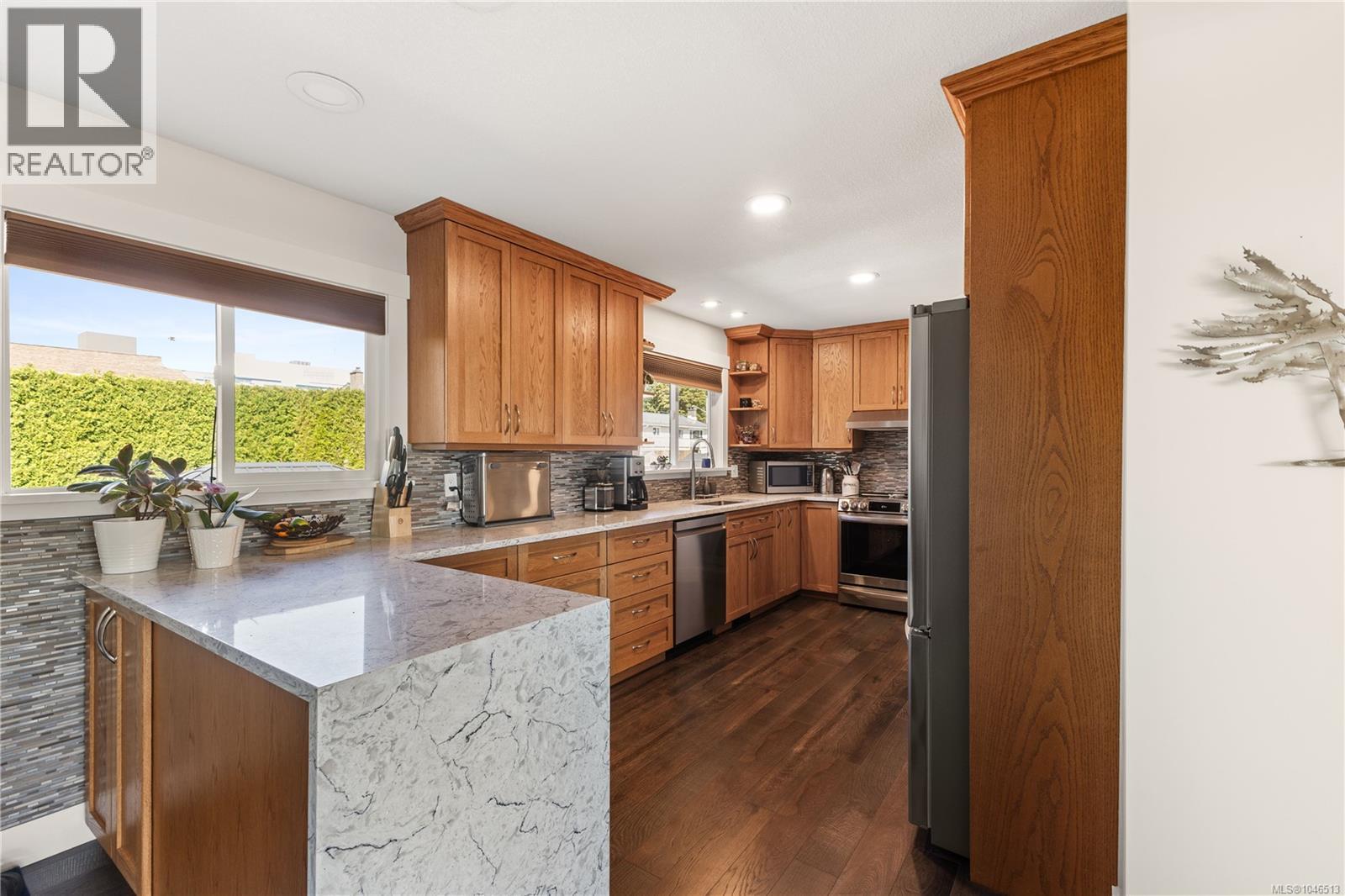 34 McLean St - Image 5