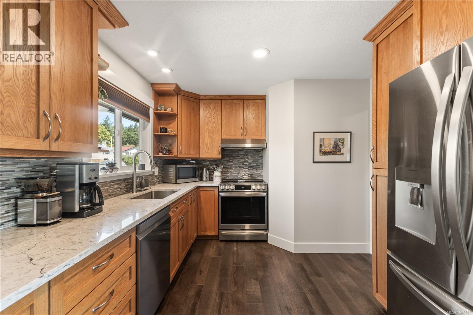 34 McLean St - 7