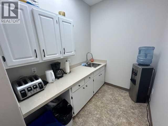 5008 50 Avenue - Photo 9