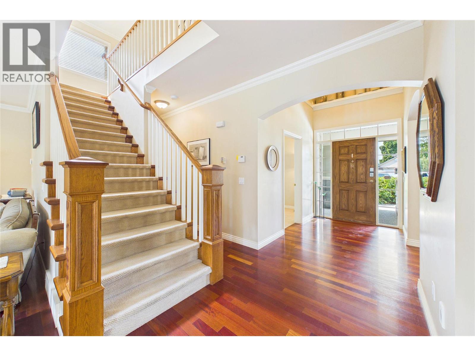 4335 Lysons Crescent - 3